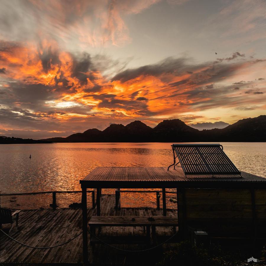 Picnic Island Hotel โคลส์เบย์ ภายนอก รูปภาพ
