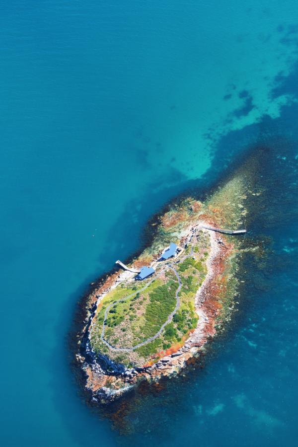 Picnic Island Hotel โคลส์เบย์ ภายนอก รูปภาพ