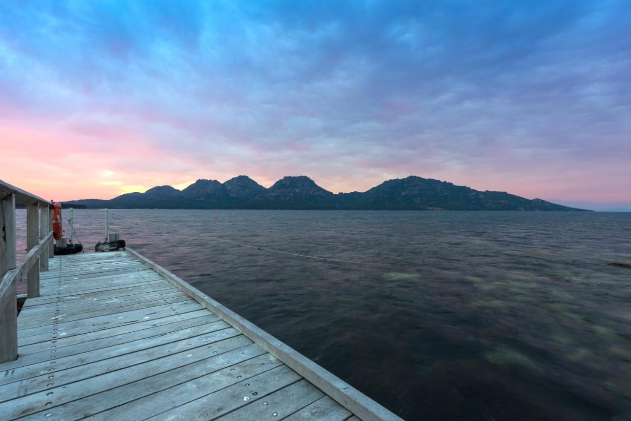 Picnic Island Hotel โคลส์เบย์ ภายนอก รูปภาพ