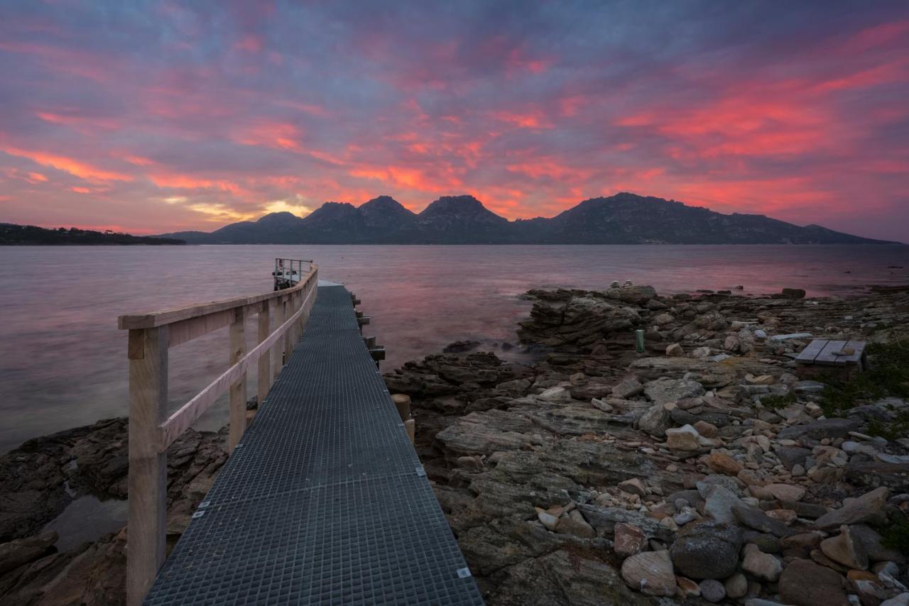Picnic Island Hotel โคลส์เบย์ ภายนอก รูปภาพ