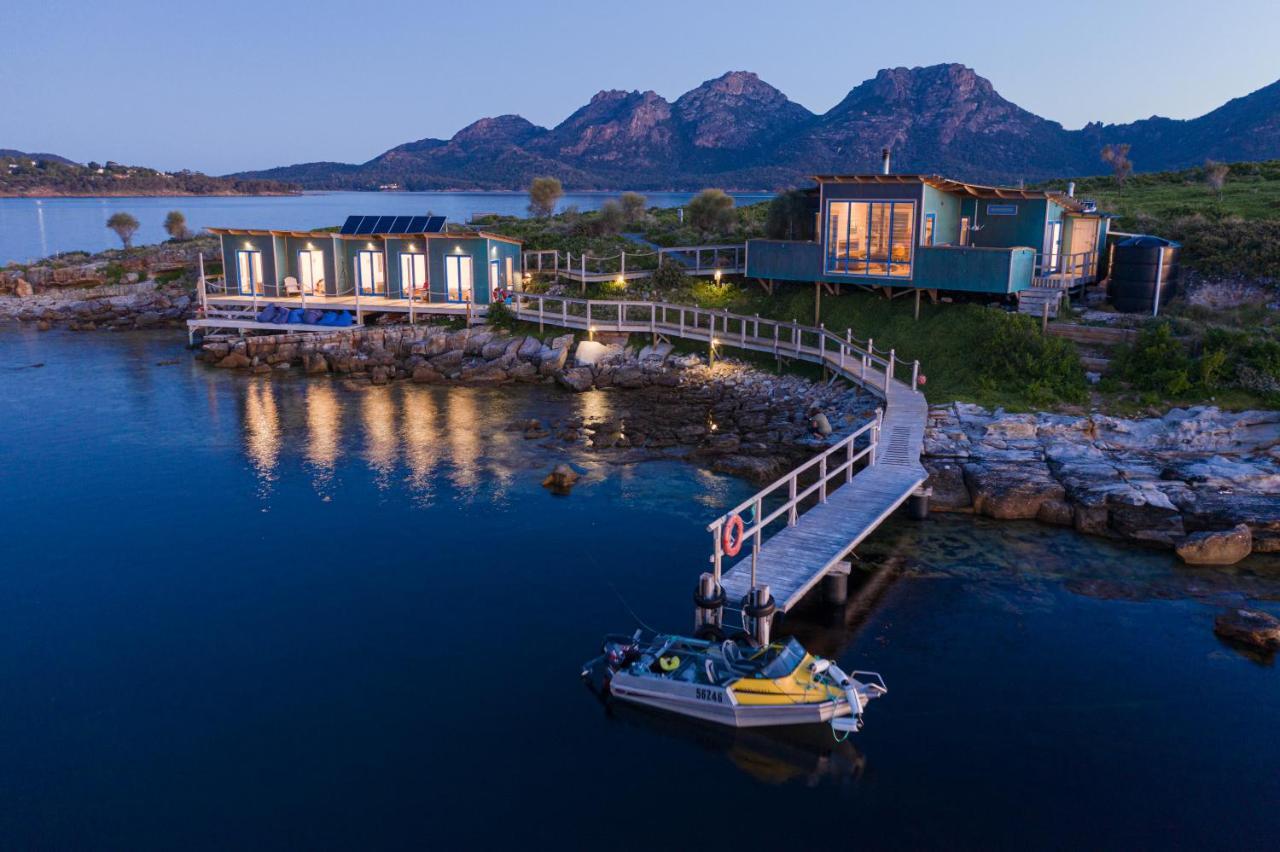 Picnic Island Hotel โคลส์เบย์ ภายนอก รูปภาพ